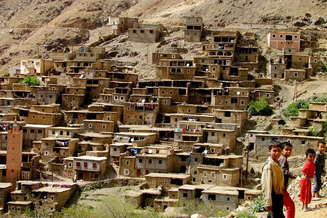 Agafay Desert & Berber villages & Atlas Mountains, Full Day Trip From Marrakech - What this Marrakech day trip is really offering