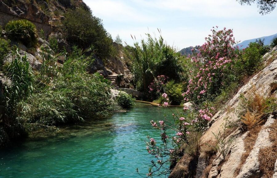 Algar Waterfalls Coach Trip - From Albir & Benidorm - What to wear for the rocky pools