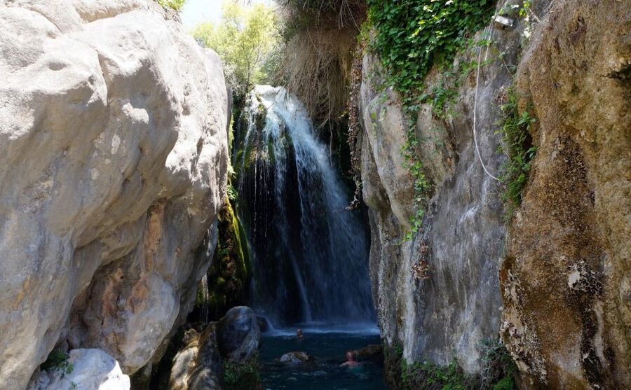Algar Waterfalls Coach Trip - From Albir & Benidorm - Arriving at the waterfalls and finding your way in