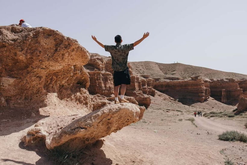Almaty: Kolsai-Kaindy Lakes and Charyn Canyons Day Trip - Black Canyon and the smaller roadside stops