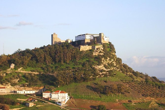 Arrabida and Sesimbra Small-Group Day Trip from Lisbon with Wine Tasting - Sesimbra lunch and free time by the water
