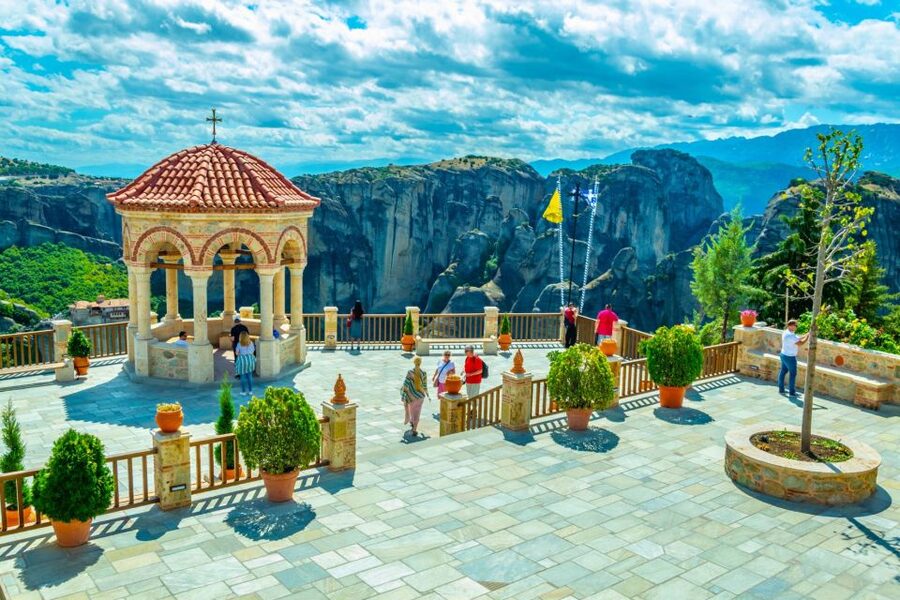 Athens: Meteora 2-Day Trip with Hotel, Sunset & Morning tour - Five details that make this Meteora trip worthwhile