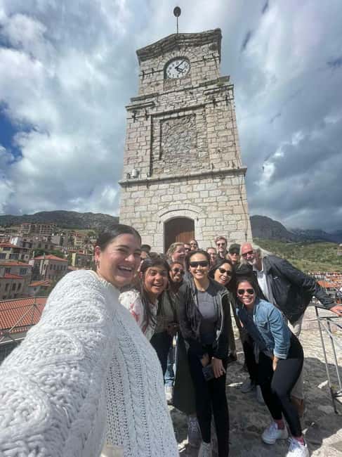 Athens: Small-Group Day Trip Tour to Delphi - The early departure and road to Delphi