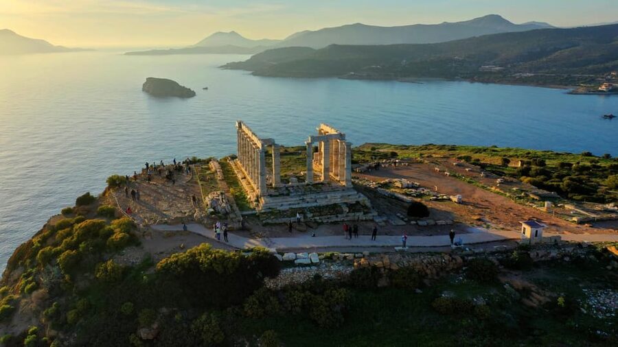 Athens: Sounio Poseidon Temple and Athenian Riviera Day Trip - A local tavern meal in Attica