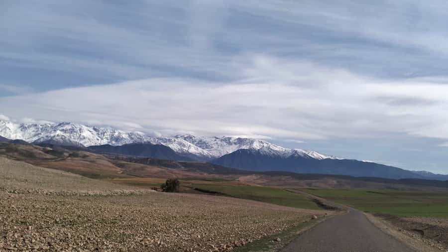 Atlas Mountains and 4 Valleys Day Trip - Lunch in a Berber setting