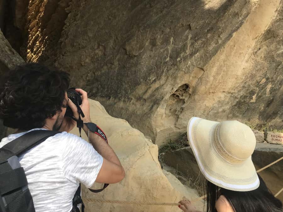 Baku: Gobustan, Volcanoes, Fire Temple and Yanardag Day Trip - Why this Baku day trip works so well