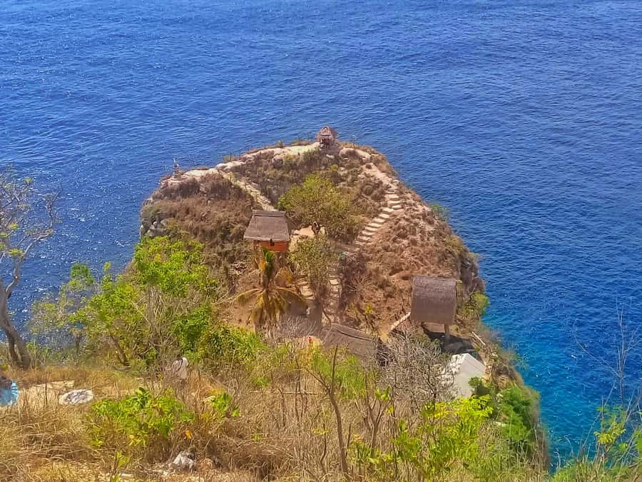 Bali: Day Trip to East Nusa Penida, Atuh & Diamond Beach - Diamond Beach, beautiful and physically demanding
