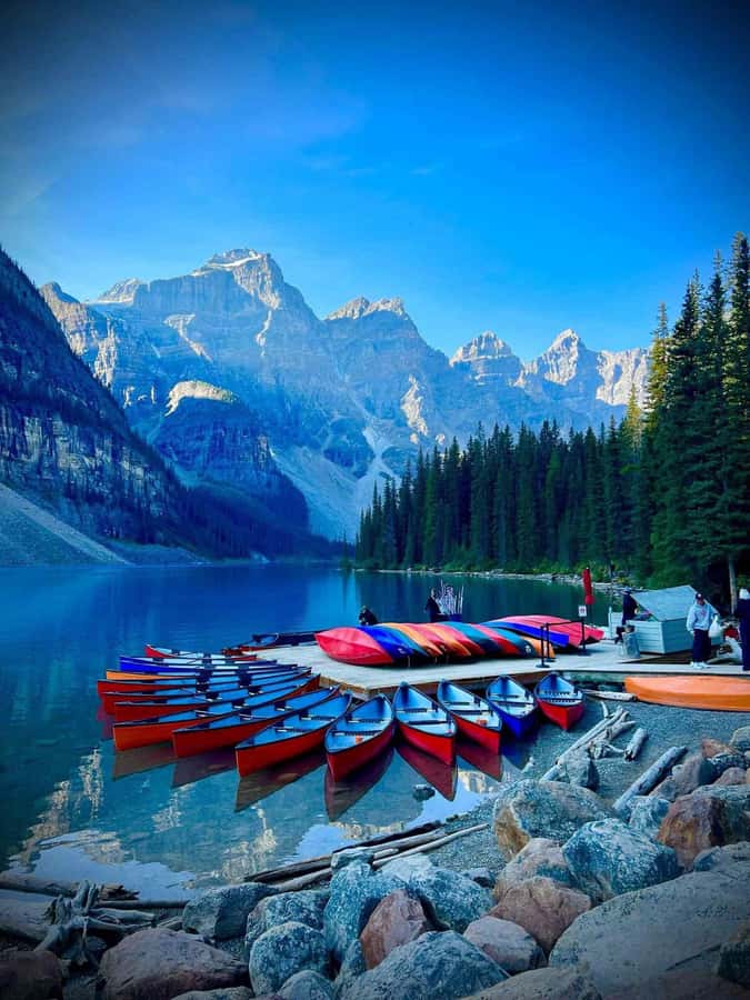 Banff: Lake Louise, Moraine, Emerald Lake & Canyon Day Trip - Banff, Lake Minnewanka, and Two Jack Lake in the cooler months