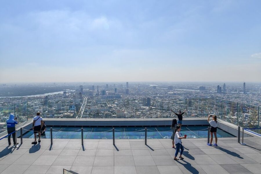 Bangkok: Damnoen Saduak, Train Market & Mahanakhon Day Trip - What the guide adds to the day