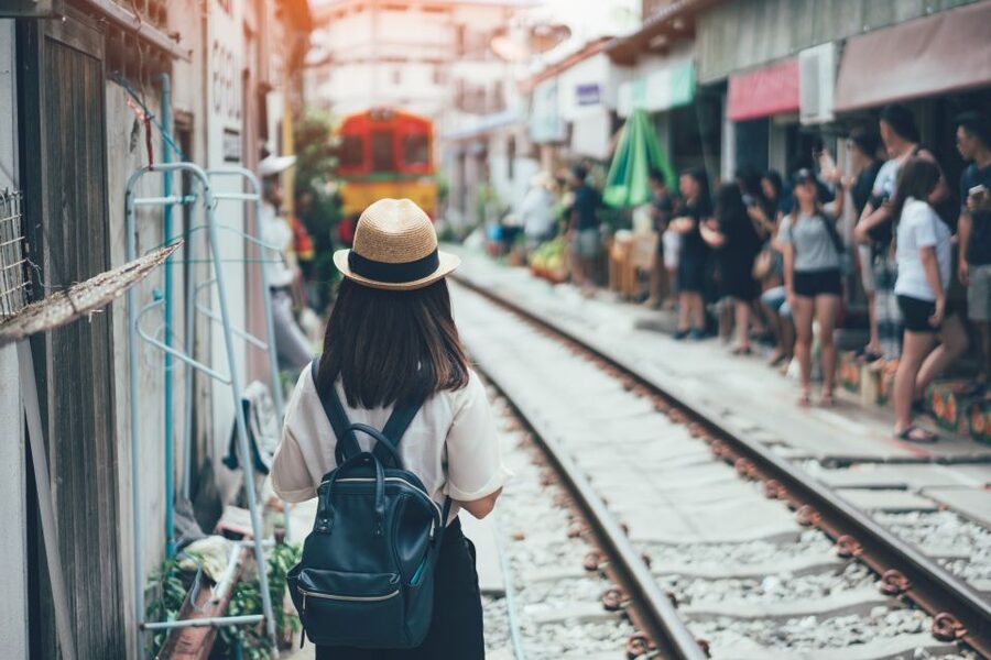 Bangkok: Damnoen Saduak, Train Market & Mahanakhon Day Trip - The 1.5-hour ride to Ban Ka Long
