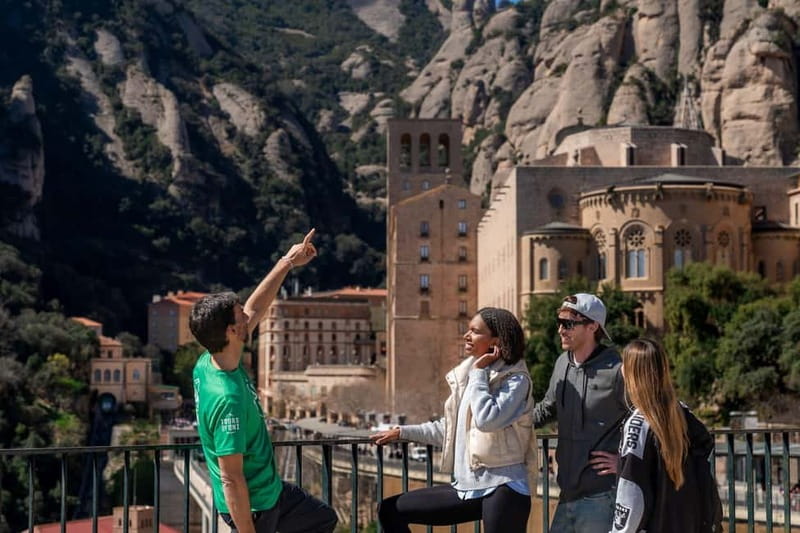 Barcelona: Walking and Horse Riding Day-Trip in Montserrat - A park walk with views, plants, and wildlife