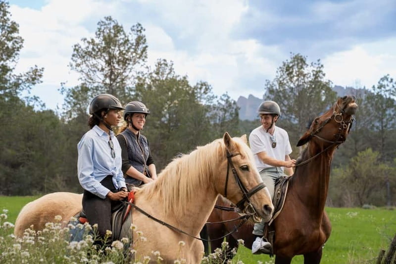 Barcelona: Walking and Horse Riding Day-Trip in Montserrat - The 50-minute monastery visit