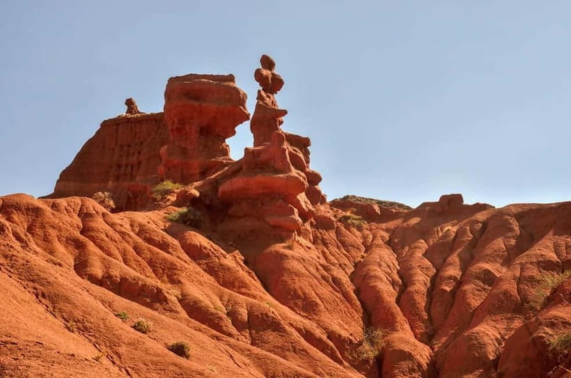 Bishkek: Ancient Burana Tower and Konorchek Canyons Day Trip - What the guide adds to the day