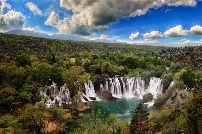 Bosnia Day Trip: Mostar and Kravice Waterfalls by Luxury Minibus - The minibus ride and the border crossing