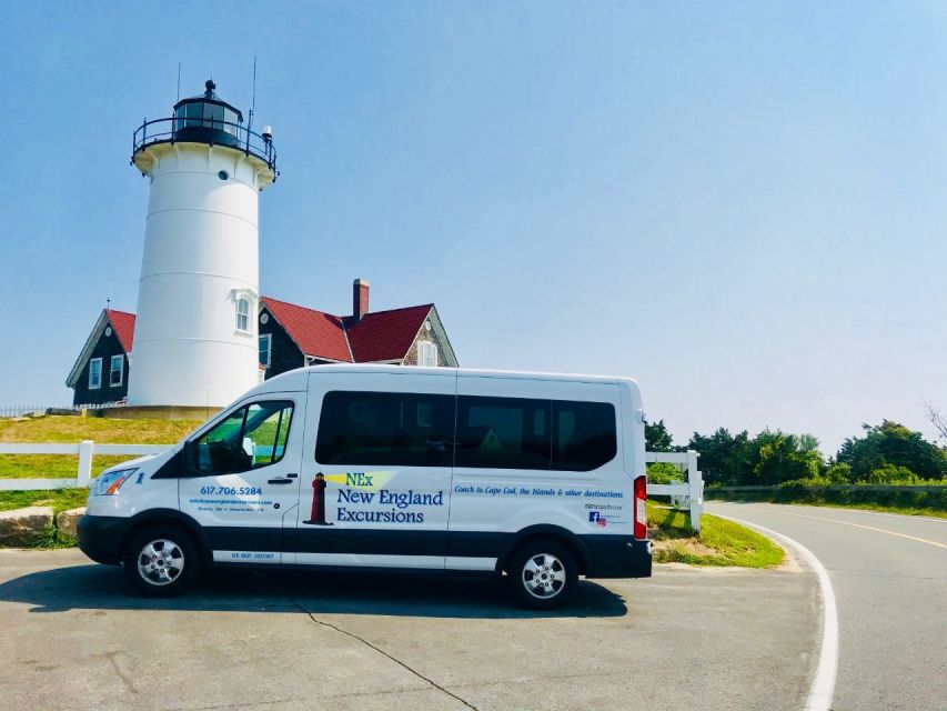 Boston: Martha's Vineyard Day Trip with Optional Island Tour - Oak Bluffs and the Gingerbread Cottages