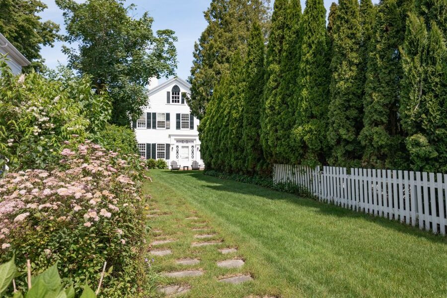 Boston: Martha's Vineyard Day Trip with Optional Island Tour - Exploring Independently for Six Hours