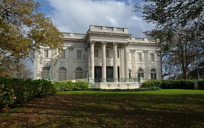 Boston to Newport Small-Group Day Trip with Breakers & Marble House Admission - Key points to know before you go