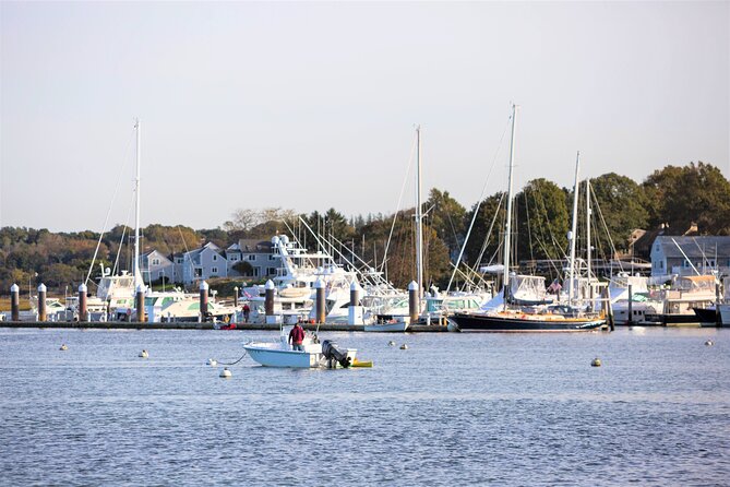 Boston to Plymouth Day-Trip including Quincy, Plimoth Patuxet and Mayflower II - The road south through Quincy and the coastal towns