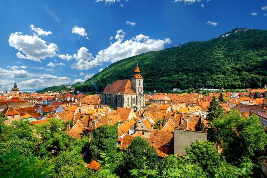 Bucharest: Day Trip to Dracula Castle, Peles Castle & Brașov - Key things to know before booking