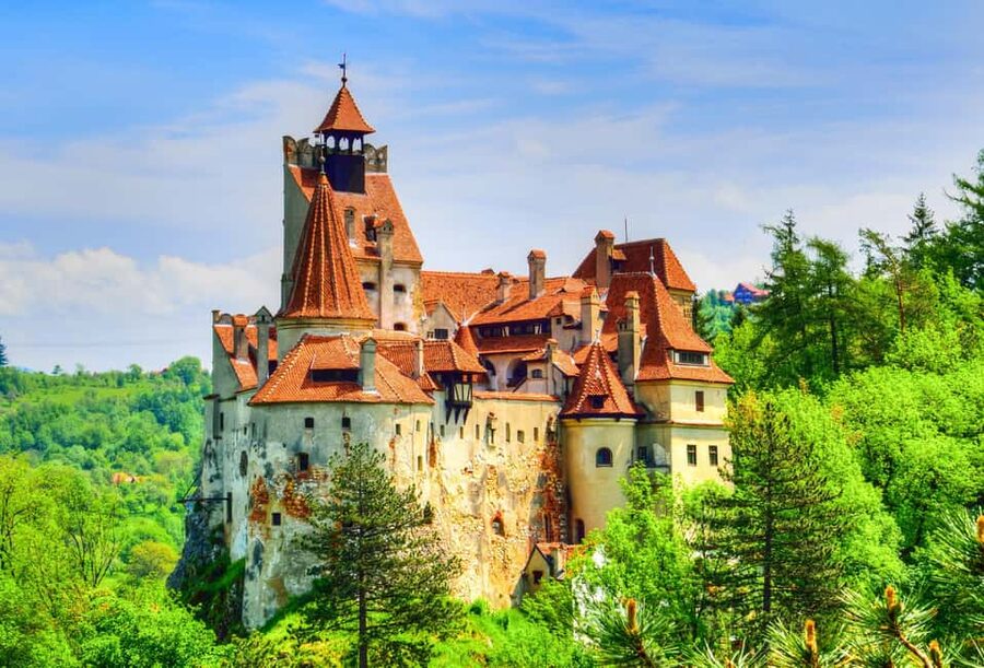 Bucharest: Peles Castle, Bran Castle & Brasov Day Trip - Bran Castle mixes fact with Dracula legend