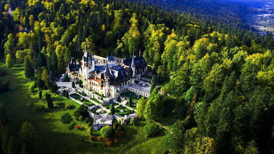 Bucharest: Peles Castle, Bran Castle & Brasov Day Trip - Brasov offers the day’s most relaxed walk