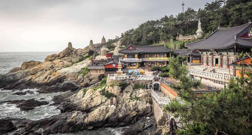Busan: Day Trip with Gamcheon Culture Village and Sky Walk - Starting the day with Songdo Sky Walk