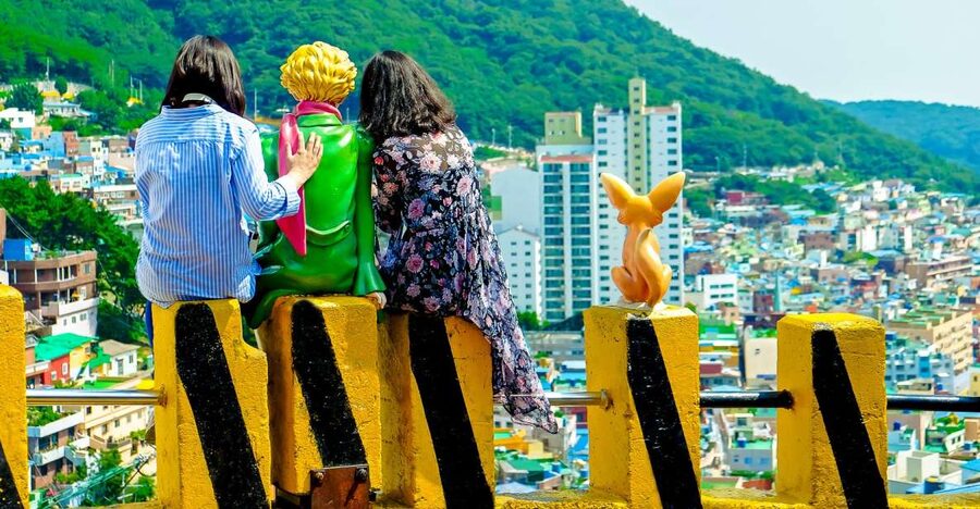 Busan: Day Trip with Gamcheon Culture Village and Sky Walk - Korean barbecue before the markets