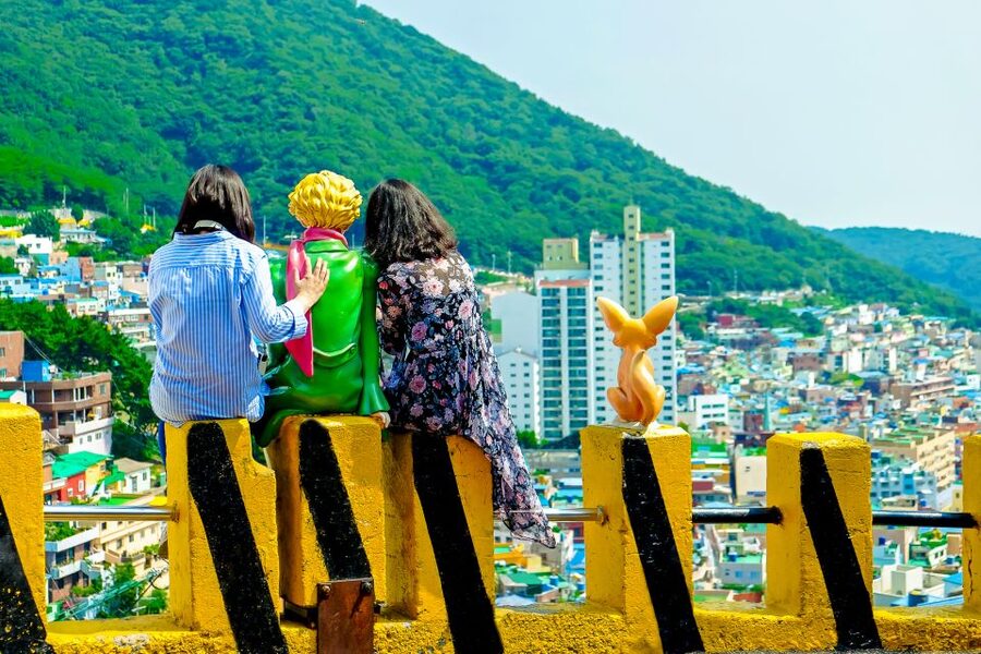 Busan: Day Trip with Gamcheon Culture Village and Sky Walk - Jagalchi Fish Market and Busan’s food culture