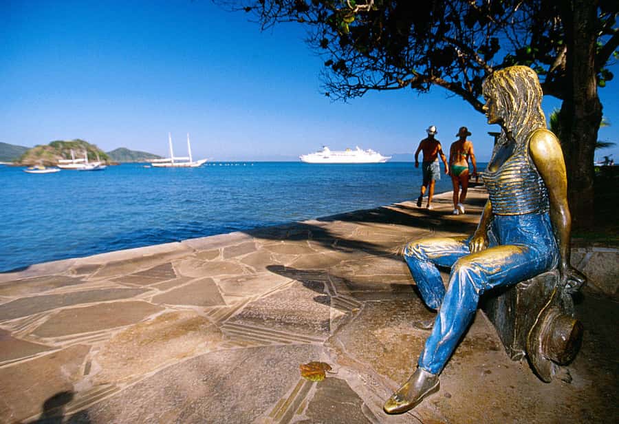 Búzios Day Trip from Rio de Janeiro - Why Búzios became a famous resort town