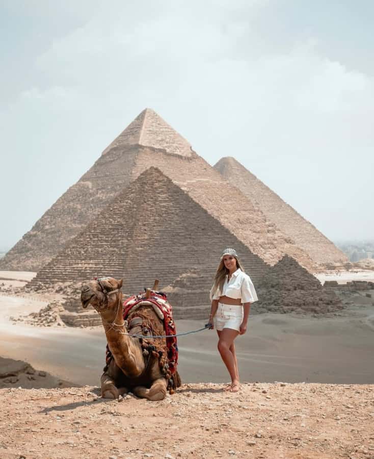 Cairo: Giza Pyramids, Memphis, and Sakkara Day Trip - The Sphinx and Valley Temple of Khafre