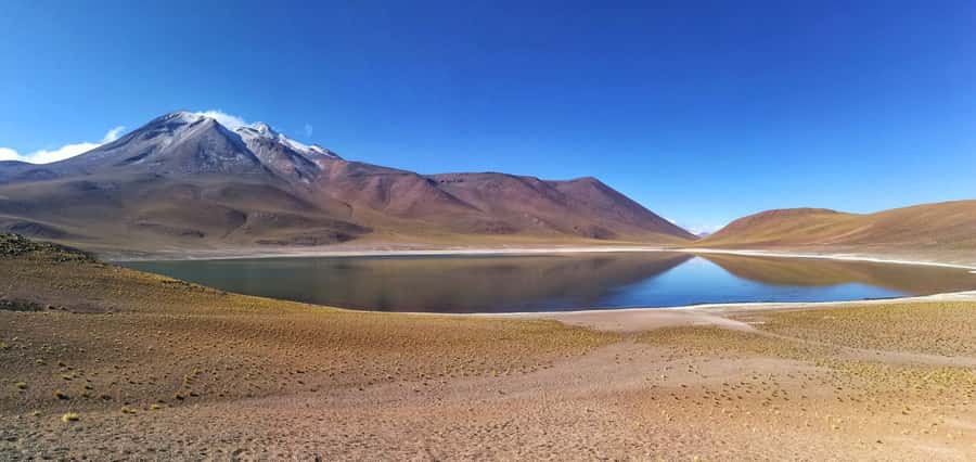 Caracoles: Red Stones of Atacama and Chaxa Guided Day Trip - Atacama Saltflat: a wide opening to the day
