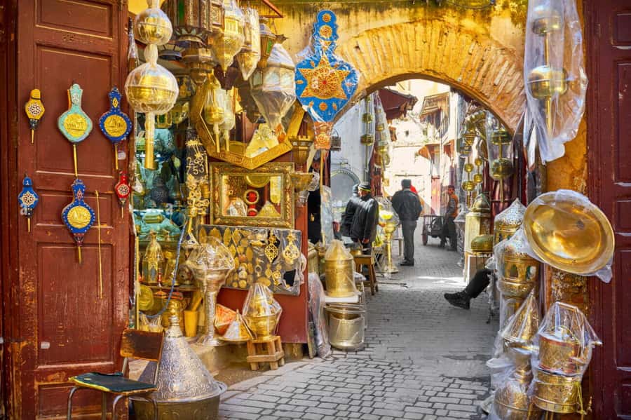 Casablanca to Fez: Scenic & Historical Day Trip with Lunch - Bouanania and Al-Attarine Madrasa