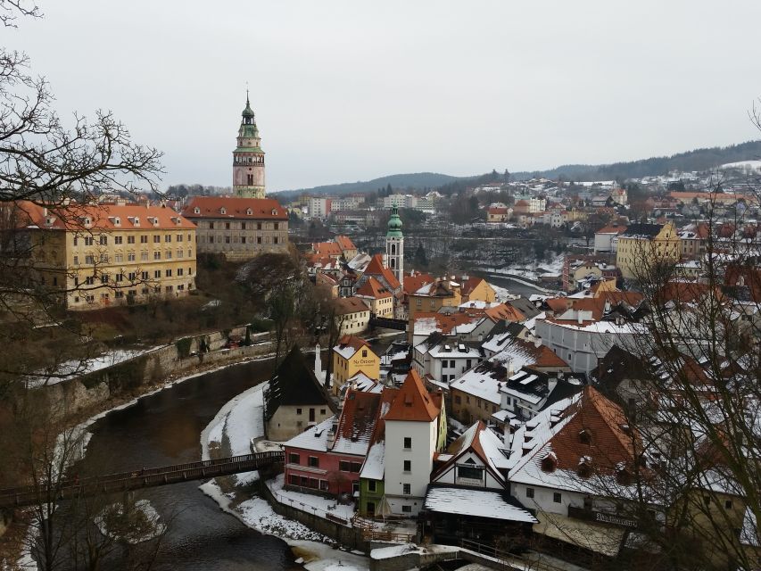 Český Krumlov - FULL DAY TRIP WITH LIVE GUIDE - The Prague departure and the long coach ride