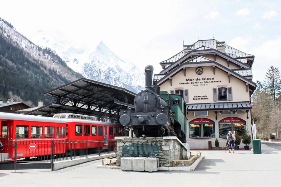 Chamonix & Mont Blanc Scenic Glass-Roof Bus Tour from Geneva - Riding the Aiguille du Midi cable car