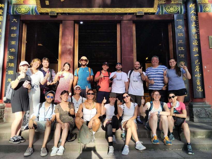 Chengdu: Giant Panda and Leshan Buddha Day Trip - Starting at the panda base