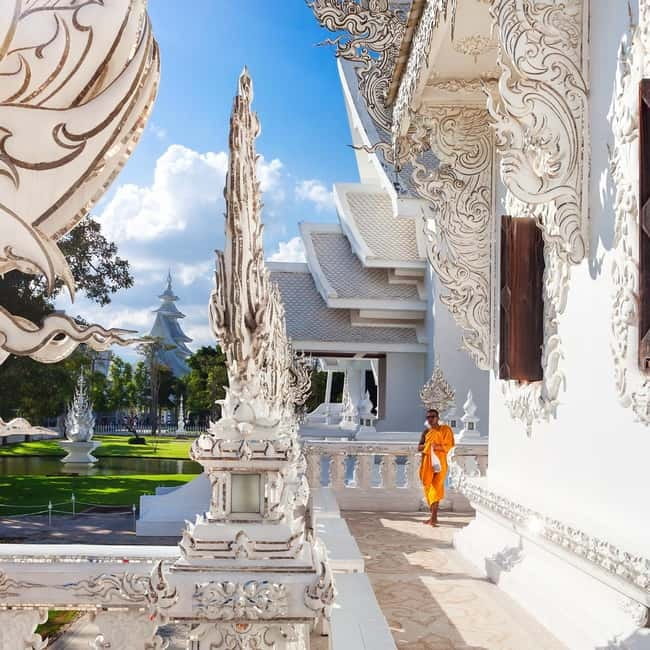 Chiang Mai: Chiang Rai Famous Temples & Hot Springs Day Trip - Karen village option and the question of ethics
