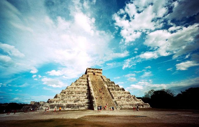 Chichen Itza Day Trip Exclusive Nool-Ha Cenote & Valladolid Visit - The lunch stop in Kaua, plus the sales detour
