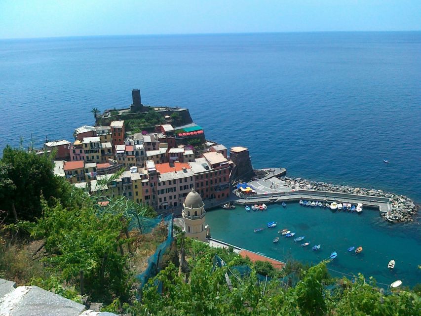 Cinque Terre Private Day Trip from Florence - Across Tuscany and past the Carrara quarries