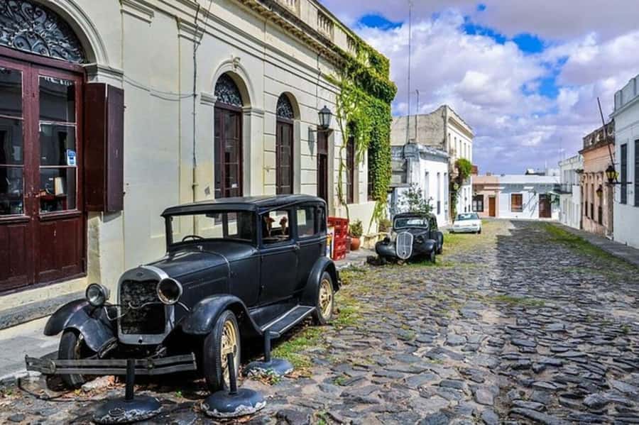 Colonia del Sacramento: Small-Group Day Trip - The Old Town walking tour