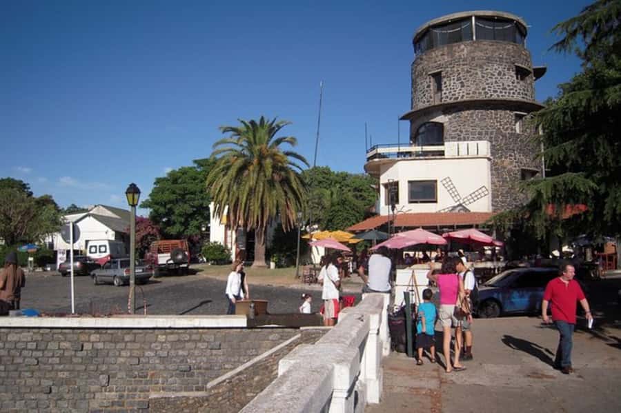 Colonia del Sacramento: Small-Group Day Trip - Calle de los Suspiros and the city gate