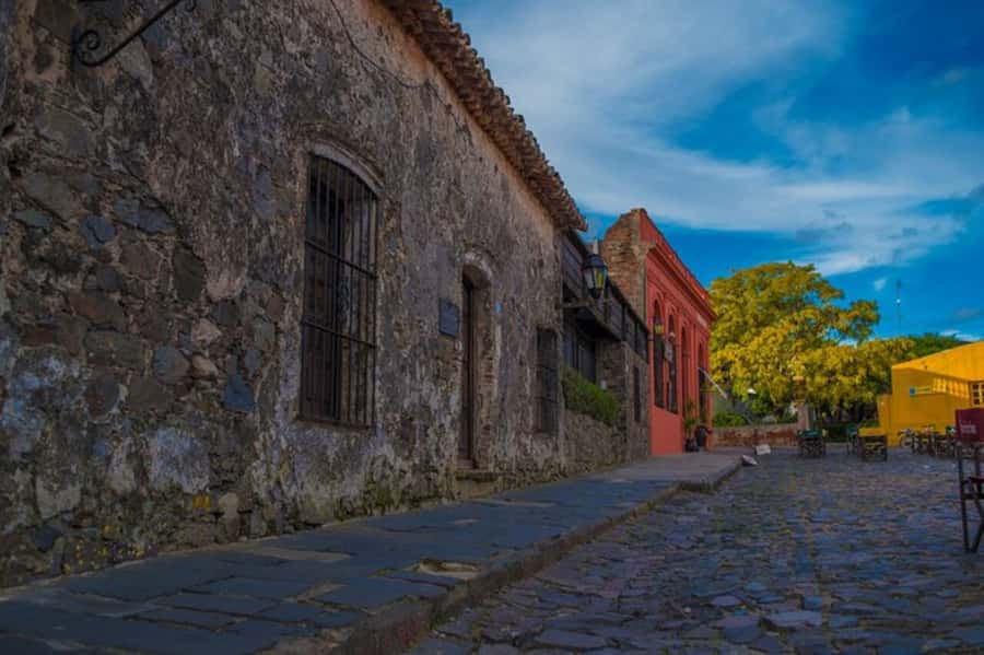Colonia del Sacramento: Small-Group Day Trip - The Buenos Aires pickup and ferry crossing