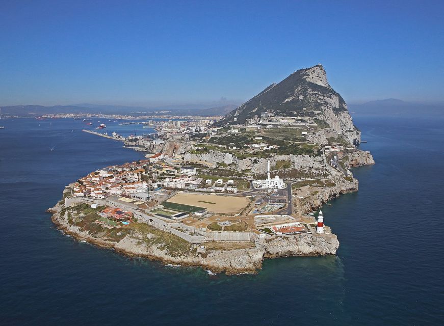 Costa del Sol: Gibraltar Day Trip with Optional Rock Tour - Crossing into Gibraltar with your passport ready