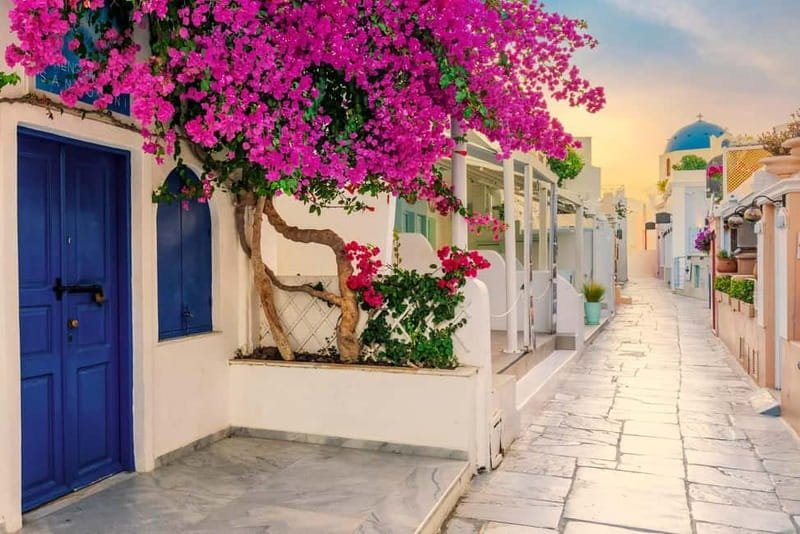 Crete: Santorini Day Trip with Fast Ferry Cruise - Oia: 90 minutes among the famous blue domes