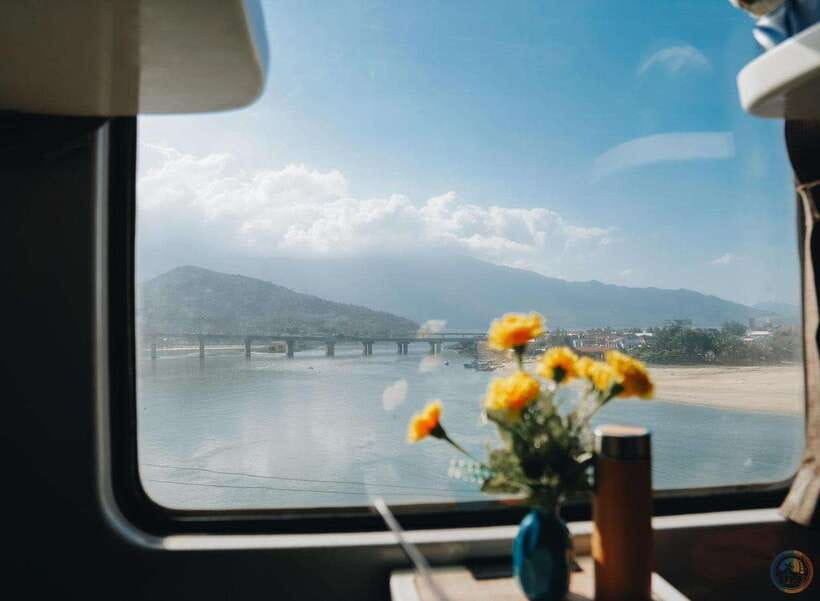 Da Nang: Hue Imperial Day Trip, Hai Van Pass Train, & Lunch - The heat, walking, and pace