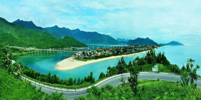 Da Nang: Hue Imperial Day Trip, Hai Van Pass Train, & Lunch - Why this Da Nang to Hue trip works so well
