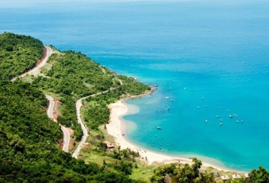 Da Nang: Lady Buddha, Marble Mountains, and Hoi An Day Trip - The Hoai River lantern ride