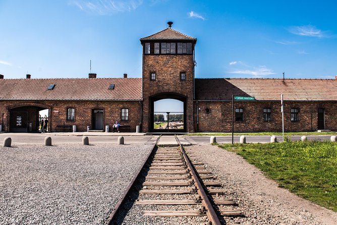 Day Trip: Auschwitz-Birkenau and Wieliczka Salt Mine from Krakow - Why this Krakow day trip works