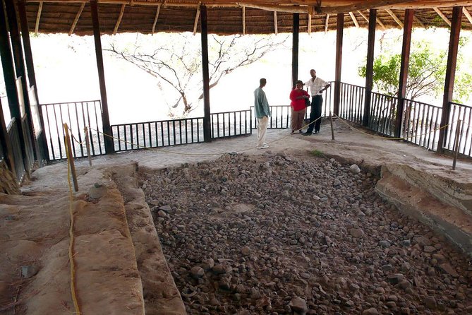 Day trip to Adadi Mariyam and Melka kunture - Leaving Addis Ababa in a group of six