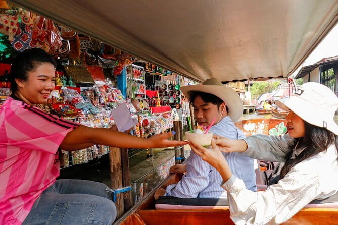 Day Trip to Bangkok Floating Market & Maeklong Railway - Damnoen Saduak begins with a long-tail boat
