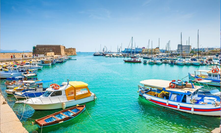 Day Trip To Heraklion City Center & Market & CretAquarium - Pateles market: local shopping instead of souvenir hunting